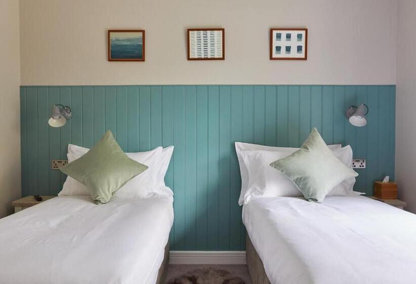 هتل The Lime Tree Inn