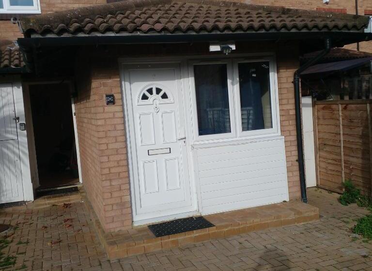 بنسيون A A Guest Rooms Thamesmead