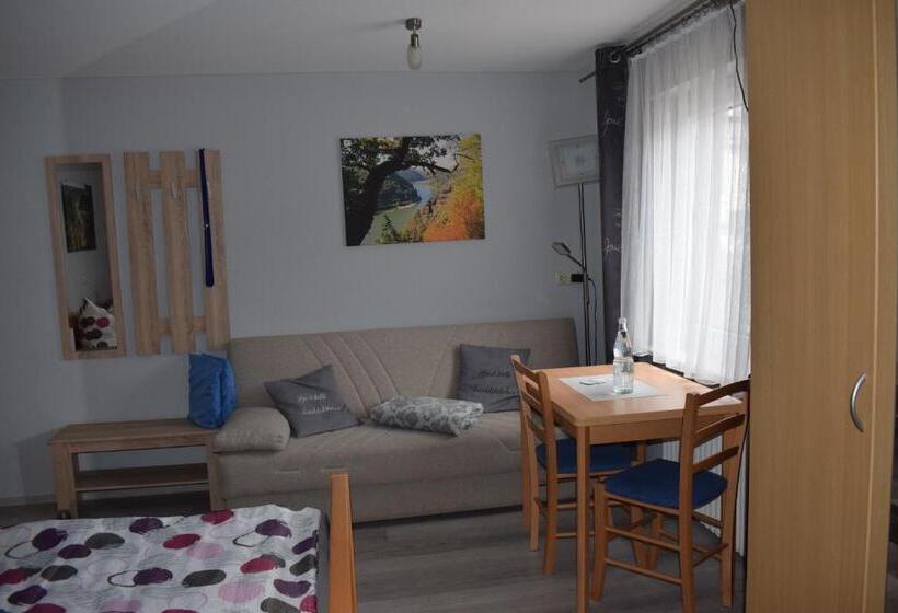 ペンション Gaststätte Marktstübchen