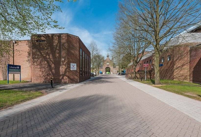 민박 Lilleshall House & Gardens And Lilleshall National Sports Centre