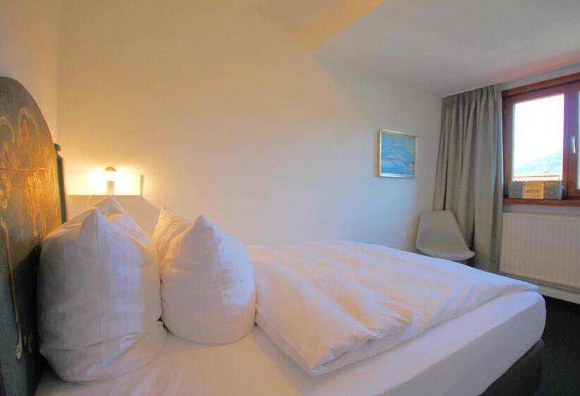 בית מלון כפרי Askania 1927