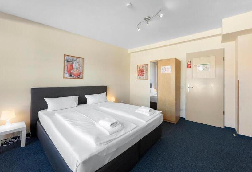 Fotos del hotel Comenius:  10