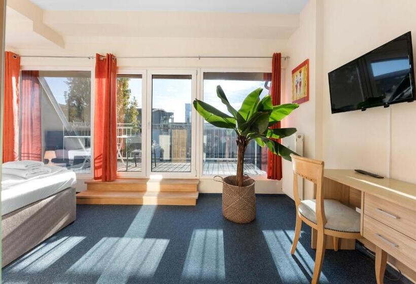 Fotos del hotel Comenius:  2