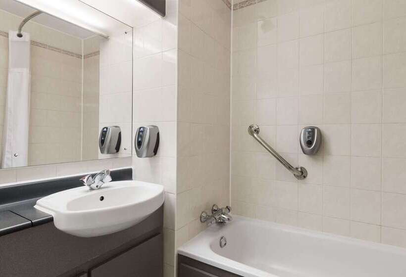 ホテル Days Inn Maidstone