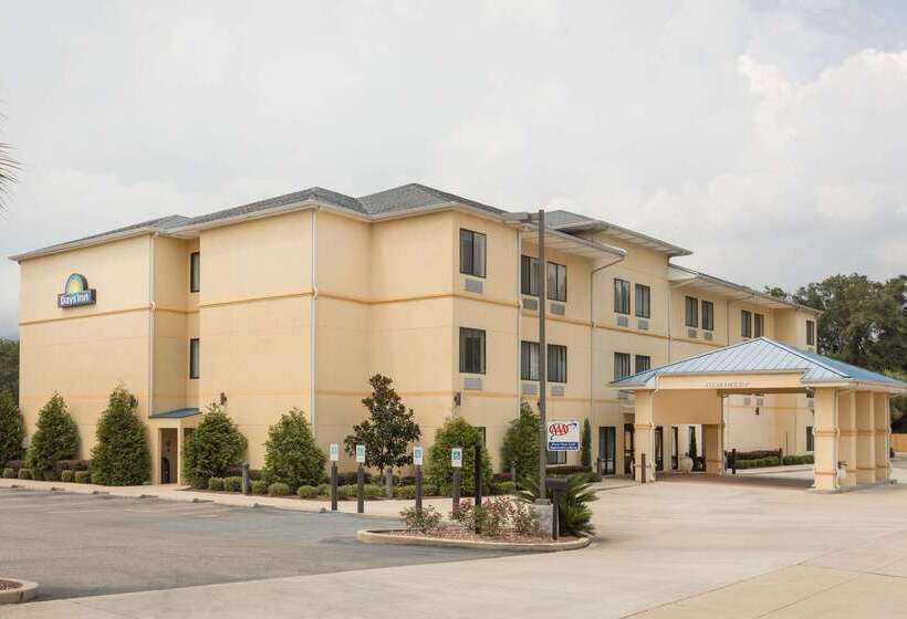 هتل Days Inn By Wyndham Semmes Mobile