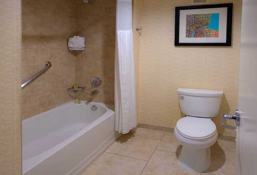 Doubletree Suites By Hilton Hotel Detroit Downtown   Fort Shelby