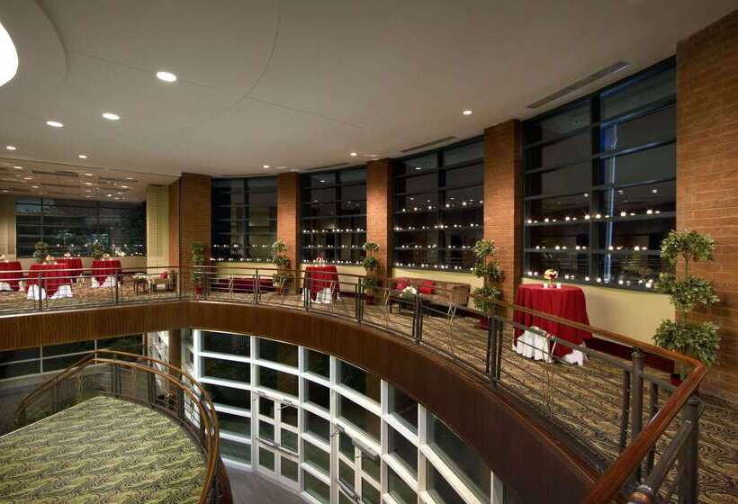 Hotel Embassy Suites By Hilton Charleston Airport Convention Ctr