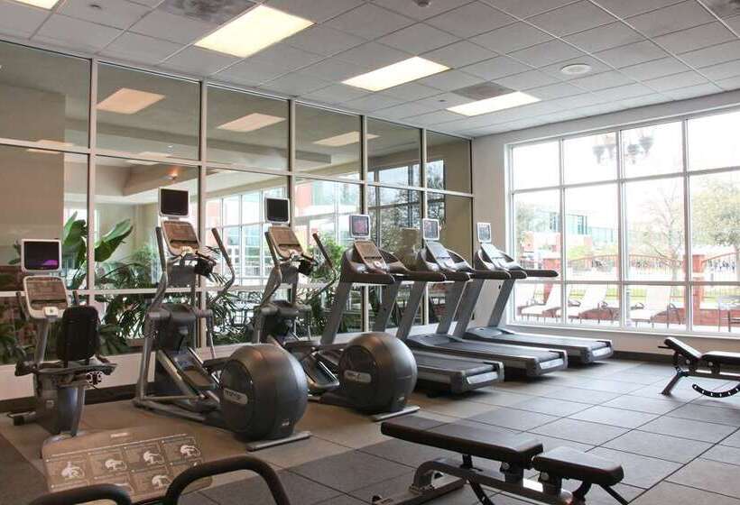 هتل Embassy Suites By Hilton Charleston Airport Convention Ctr