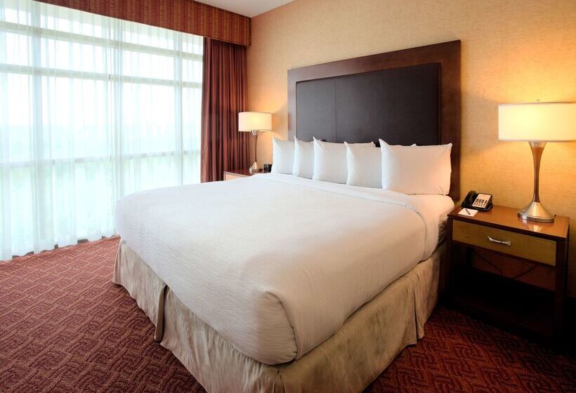 هتل Embassy Suites By Hilton Charlotte Concord Golf Resort & Spa