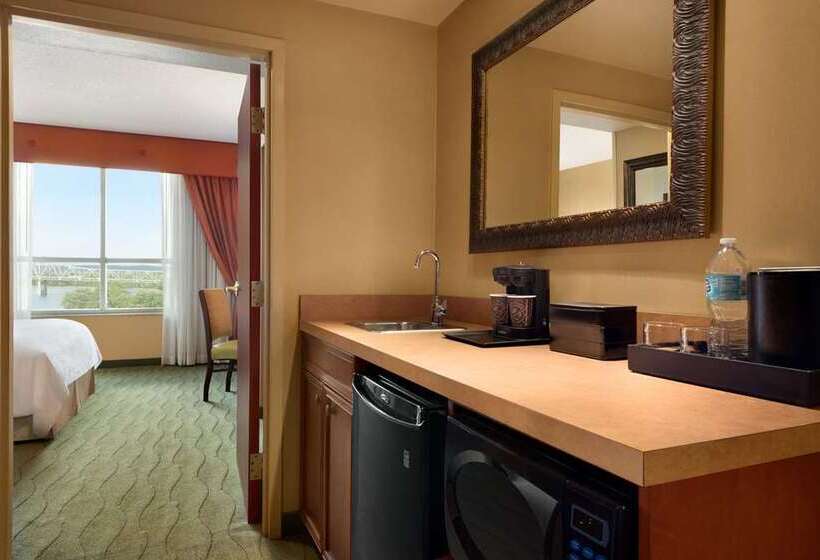 هتل Embassy Suites By Hilton E Peoria Riverfront Conf Center