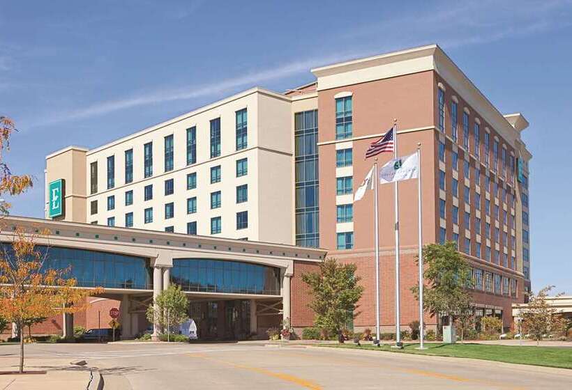 هتل Embassy Suites By Hilton E Peoria Riverfront Conf Center