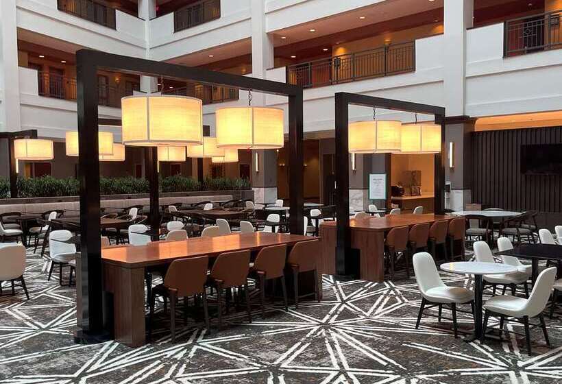 هتل Embassy Suites By Hilton Huntsville