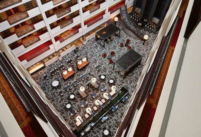هتل Embassy Suites By Hilton Huntsville