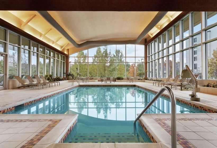 هتل Embassy Suites By Hilton Huntsville