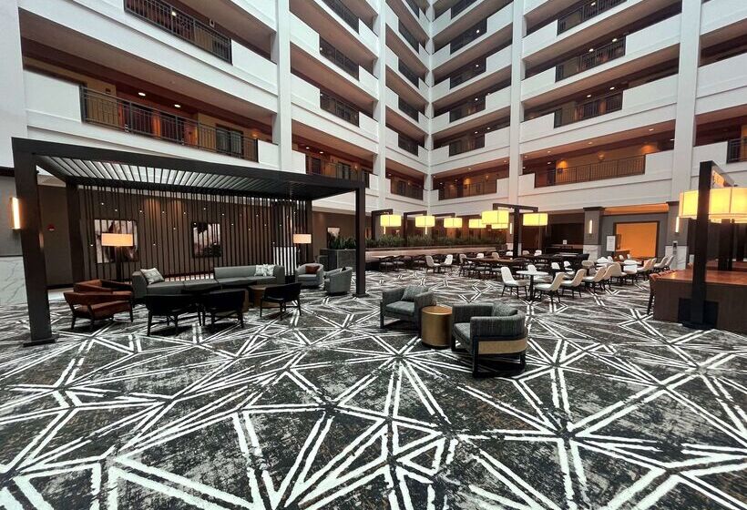 هتل Embassy Suites By Hilton Huntsville  And Spa