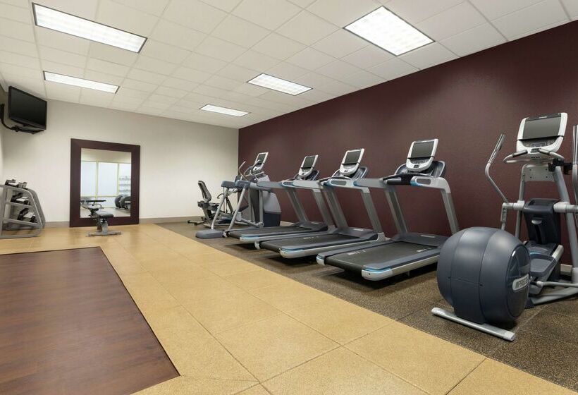 هتل Embassy Suites By Hilton Huntsville