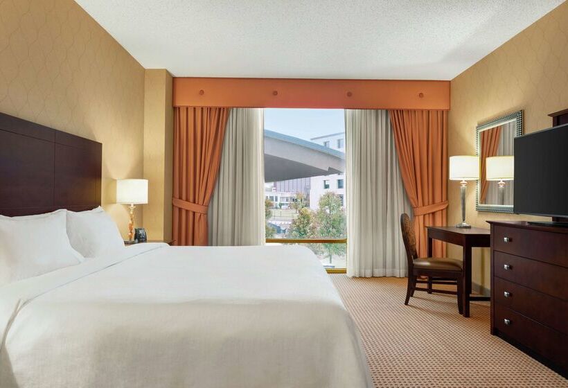 هتل Embassy Suites By Hilton Huntsville