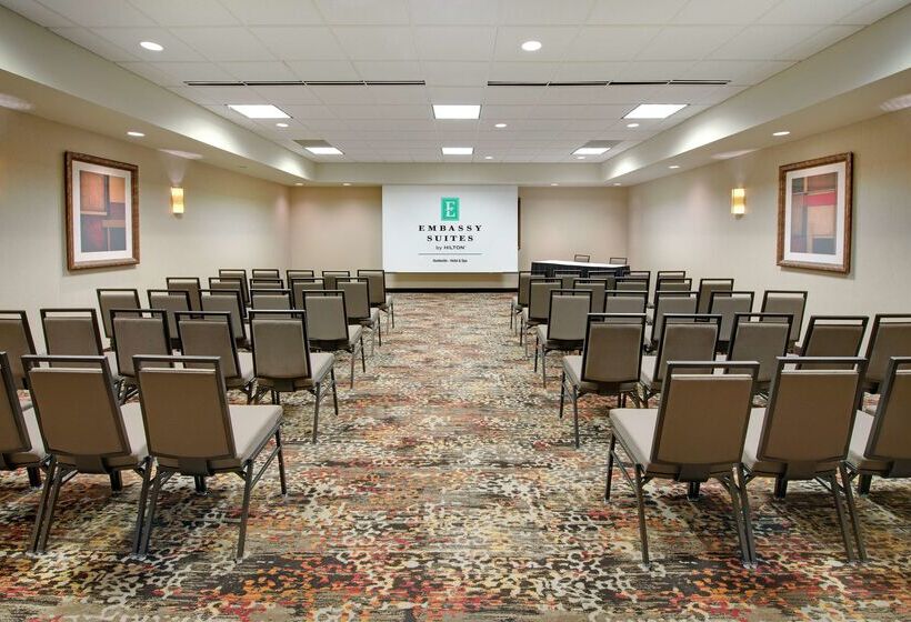 هتل Embassy Suites By Hilton Huntsville  And Spa