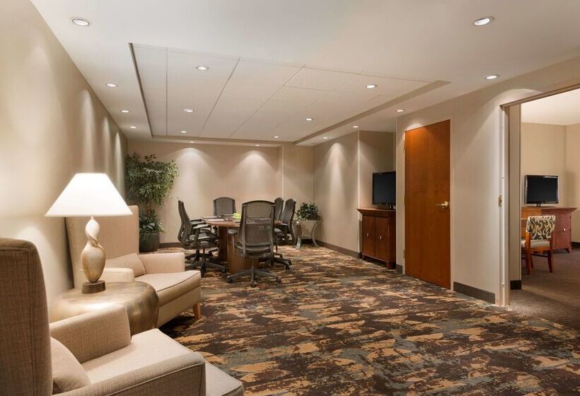 בית מלון כפרי Embassy Suites By Hilton Nashville South Cool Springs