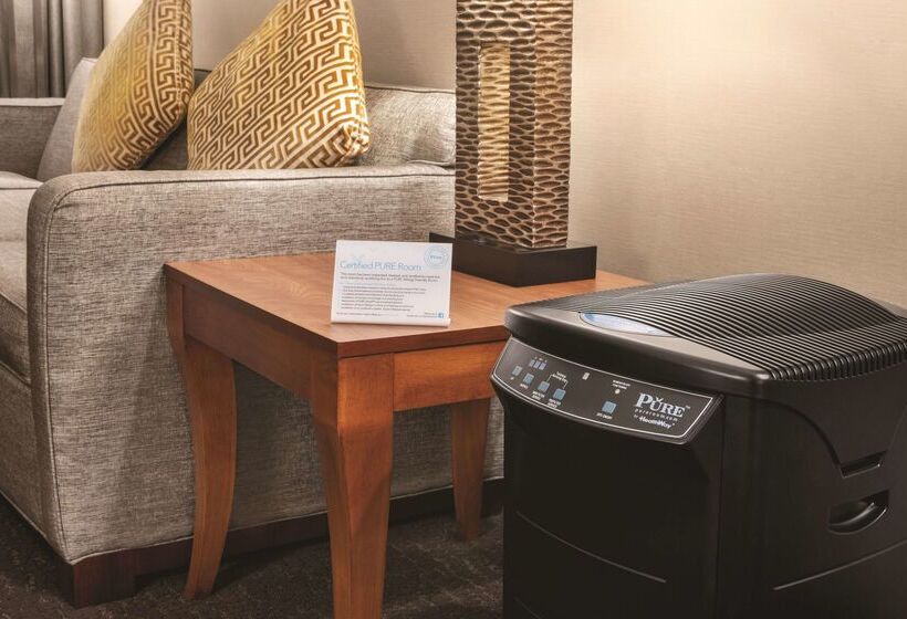 هتل Embassy Suites By Hilton Nashville South Cool Springs