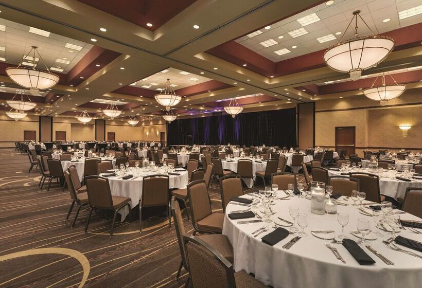 בית מלון כפרי Embassy Suites By Hilton Nashville South Cool Springs