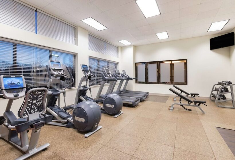 فندق Embassy Suites By Hilton St. Louis St. Charles