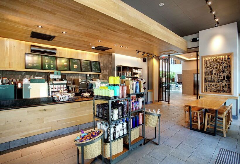 בית מלון כפרי Embassy Suites By Hilton Tampa Downtown Convention Center