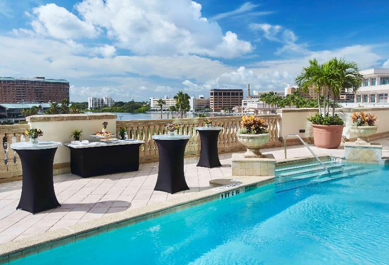 فندق Embassy Suites By Hilton Tampa Downtown Convention Center