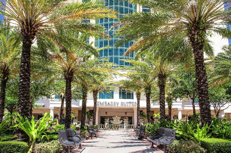 בית מלון כפרי Embassy Suites By Hilton Tampa Downtown Convention Center