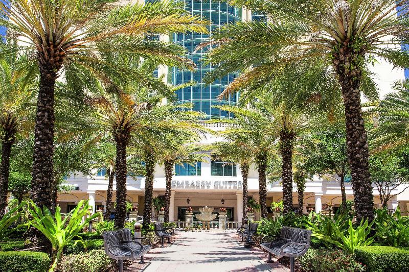 בית מלון כפרי Embassy Suites By Hilton Tampa Downtown Convention Center