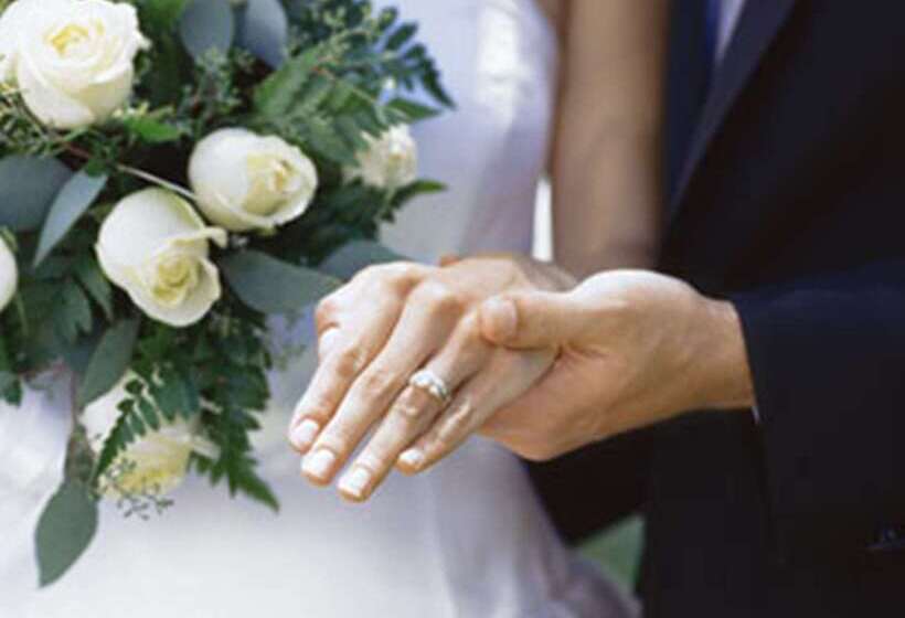 فندق Embassy Suites By Hilton Fort Myers Estero