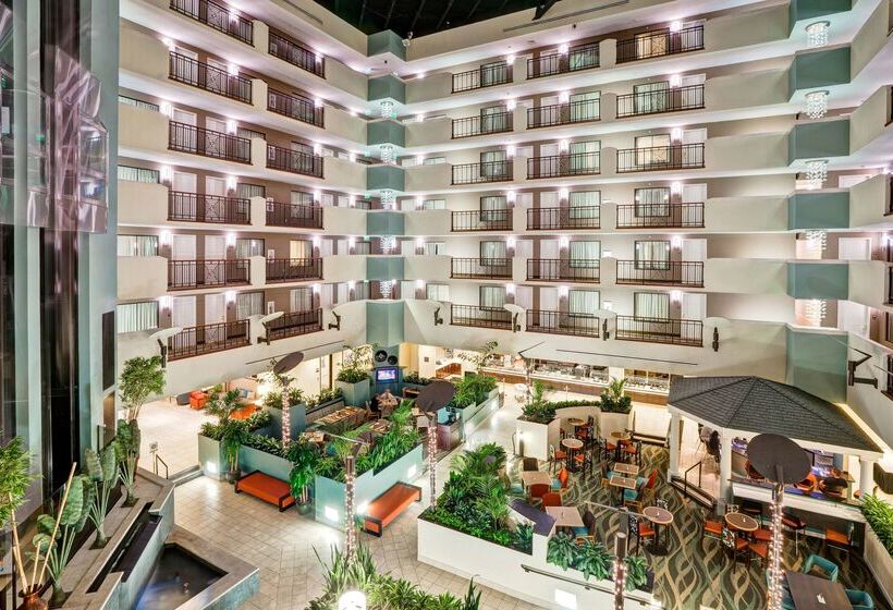 فندق Embassy Suites By Hilton Fort Myers Estero