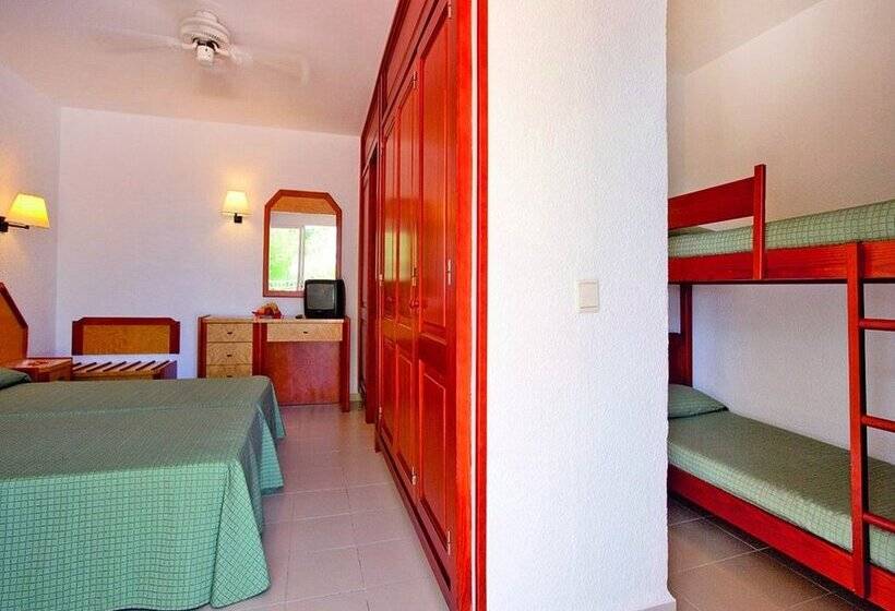 هتل Flipflop Cala Romántica