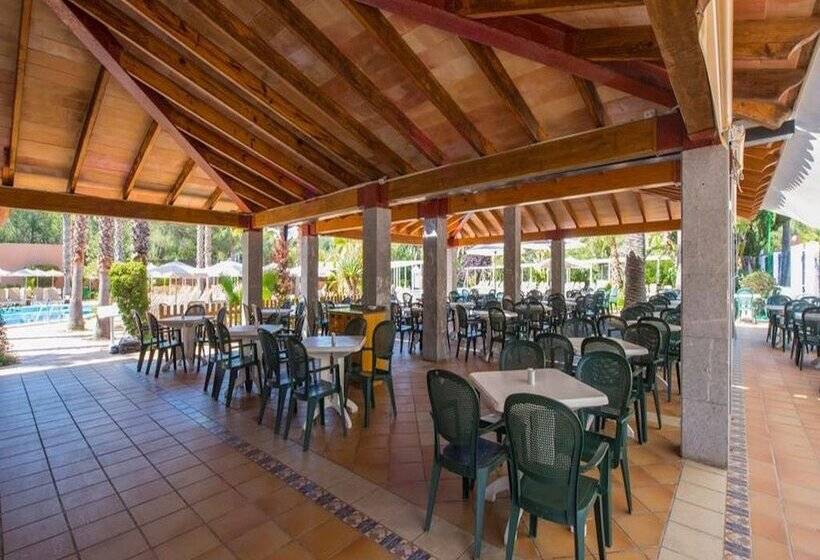 هتل Flipflop Cala Romántica