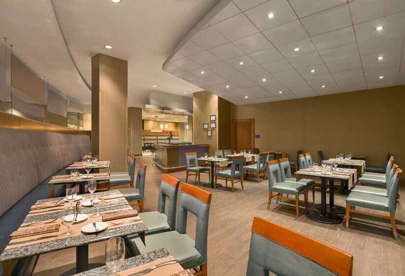 هتل Hilton Baltimore Bwi Airport