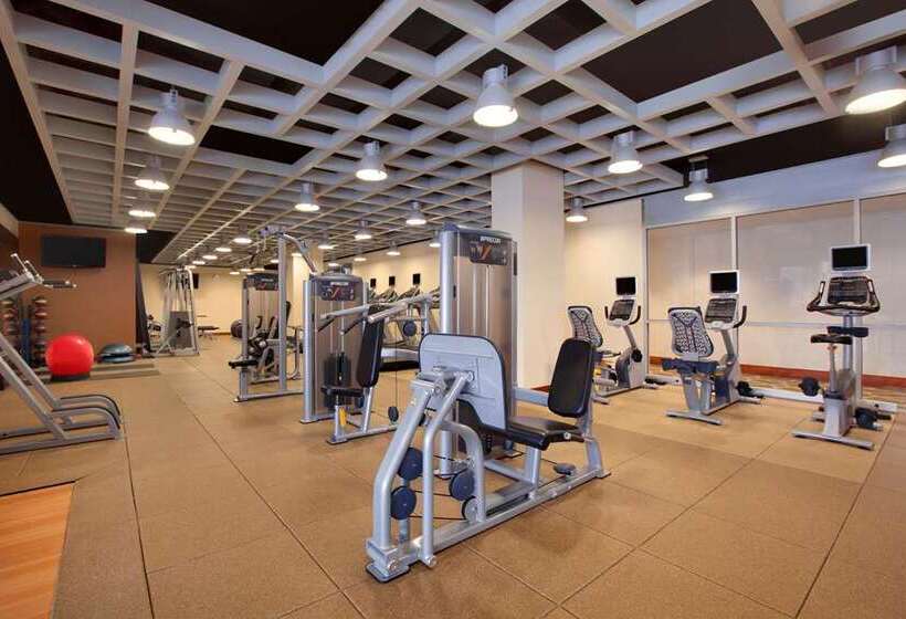 هتل Hilton Baltimore Bwi Airport