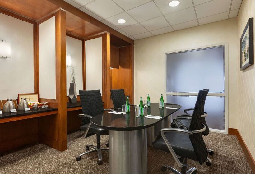 هتل Hilton Baltimore Bwi Airport
