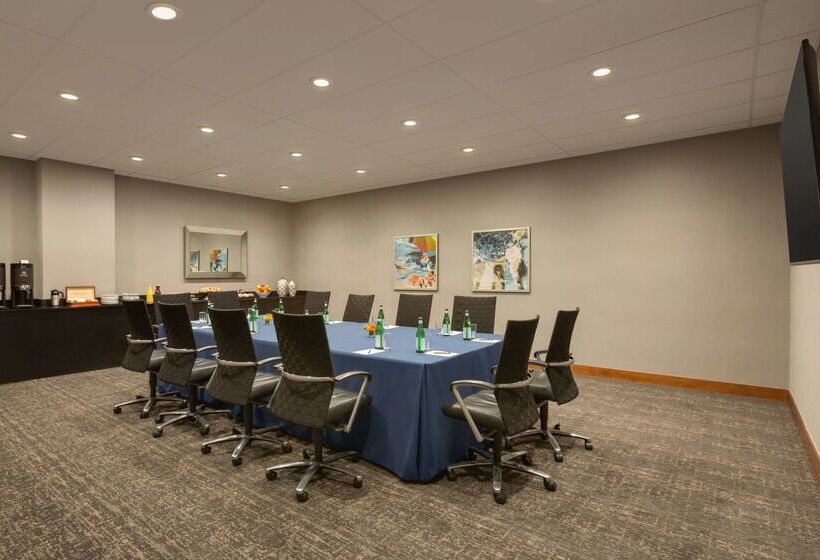 هتل Hilton Baltimore Bwi Airport