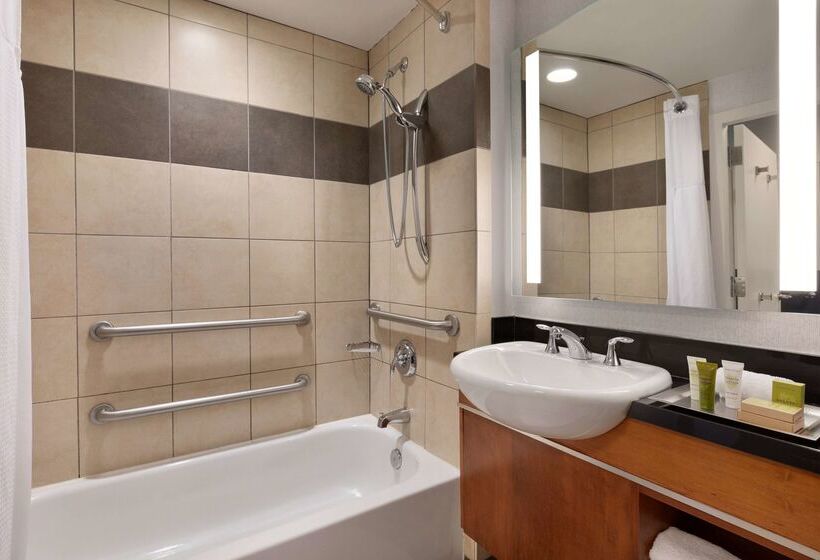هتل Hilton Baltimore Bwi Airport