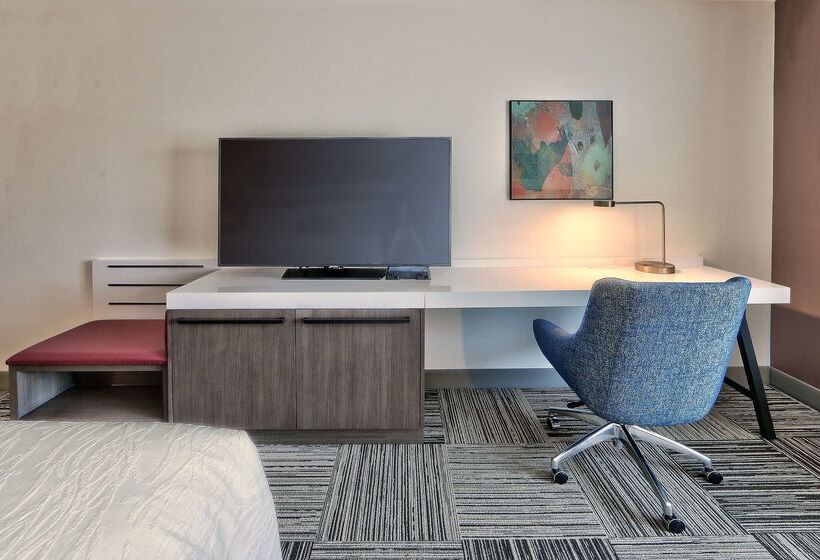 هتل Hilton Garden Inn Albuquerque / Journal Center