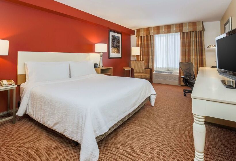 هتل Hilton Garden Inn Anchorage