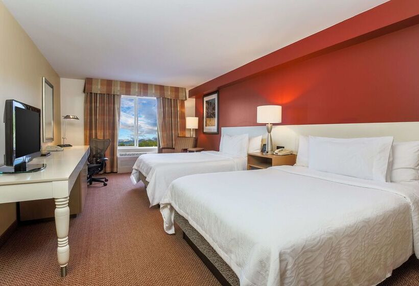 هتل Hilton Garden Inn Anchorage