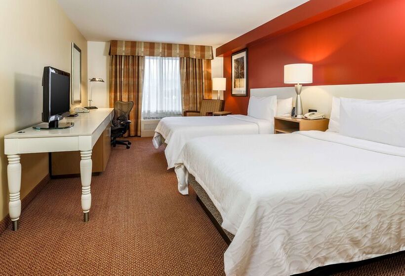 هتل Hilton Garden Inn Anchorage