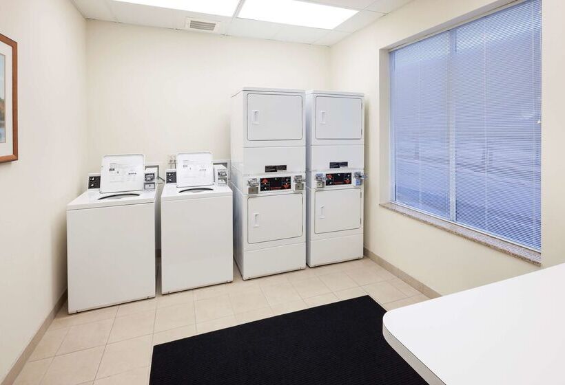 هتل Hilton Garden Inn Austin North