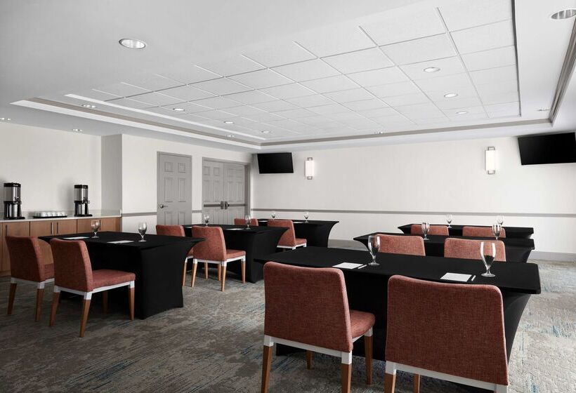هتل Hilton Garden Inn Beaufort