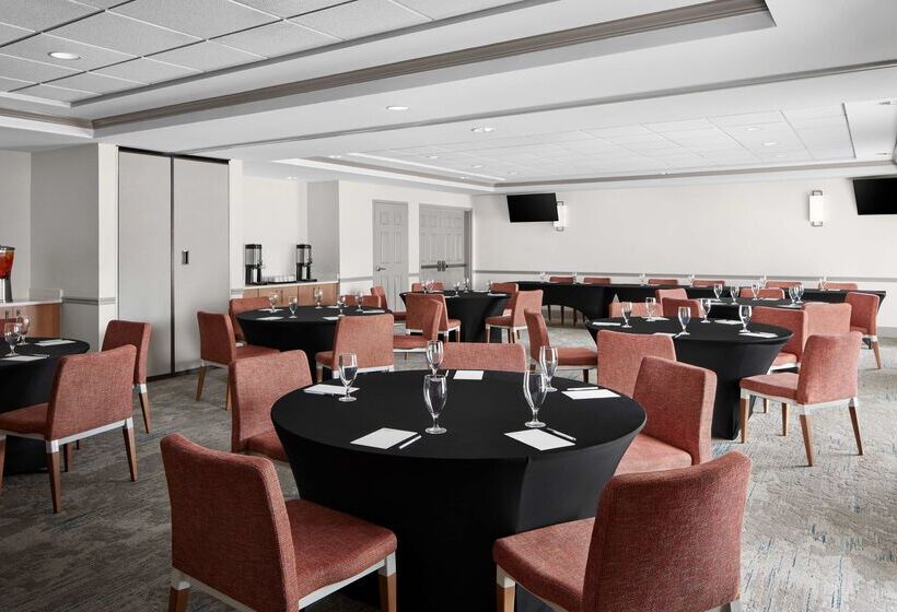 هتل Hilton Garden Inn Beaufort