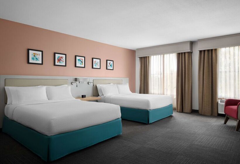 هتل Hilton Garden Inn Beaufort