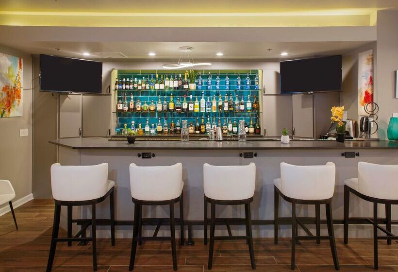 هتل Hilton Garden Inn Bentonville Rogers