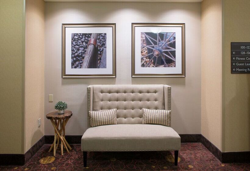 هتل Hilton Garden Inn Bentonville Rogers