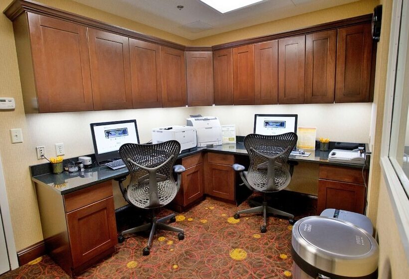 هتل Hilton Garden Inn Bentonville Rogers